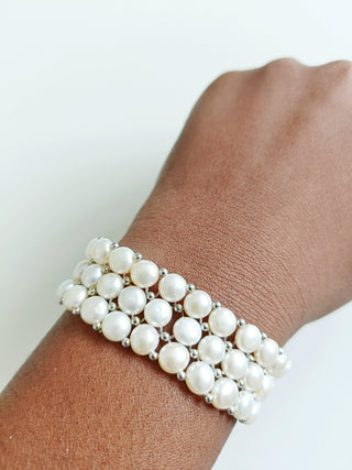 White 7mm pearl Stretch Bracelet
