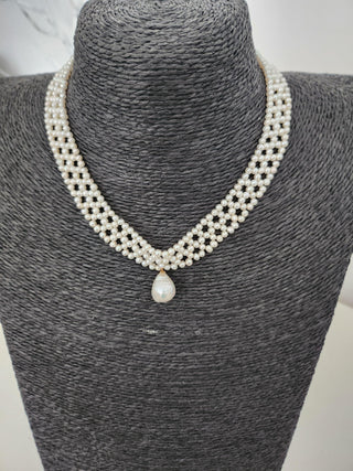 Large barong pendant choker Pearl Necklace