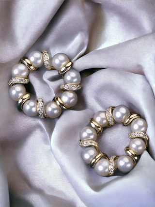 Ava- Rose Round Pearl Earrings 