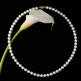 Calla Akoya Pearl Gold Necklace